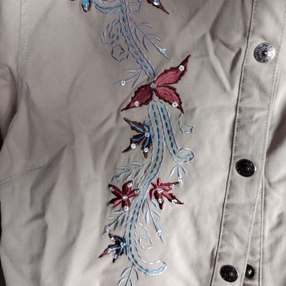Cripple Creek embroidered shirt - Picture 5 of 10